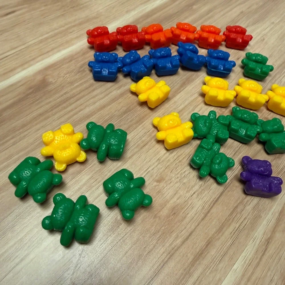 27 Piece Rainbow Counting Bears Math Manipulatives Plastic Sorting Toys Set